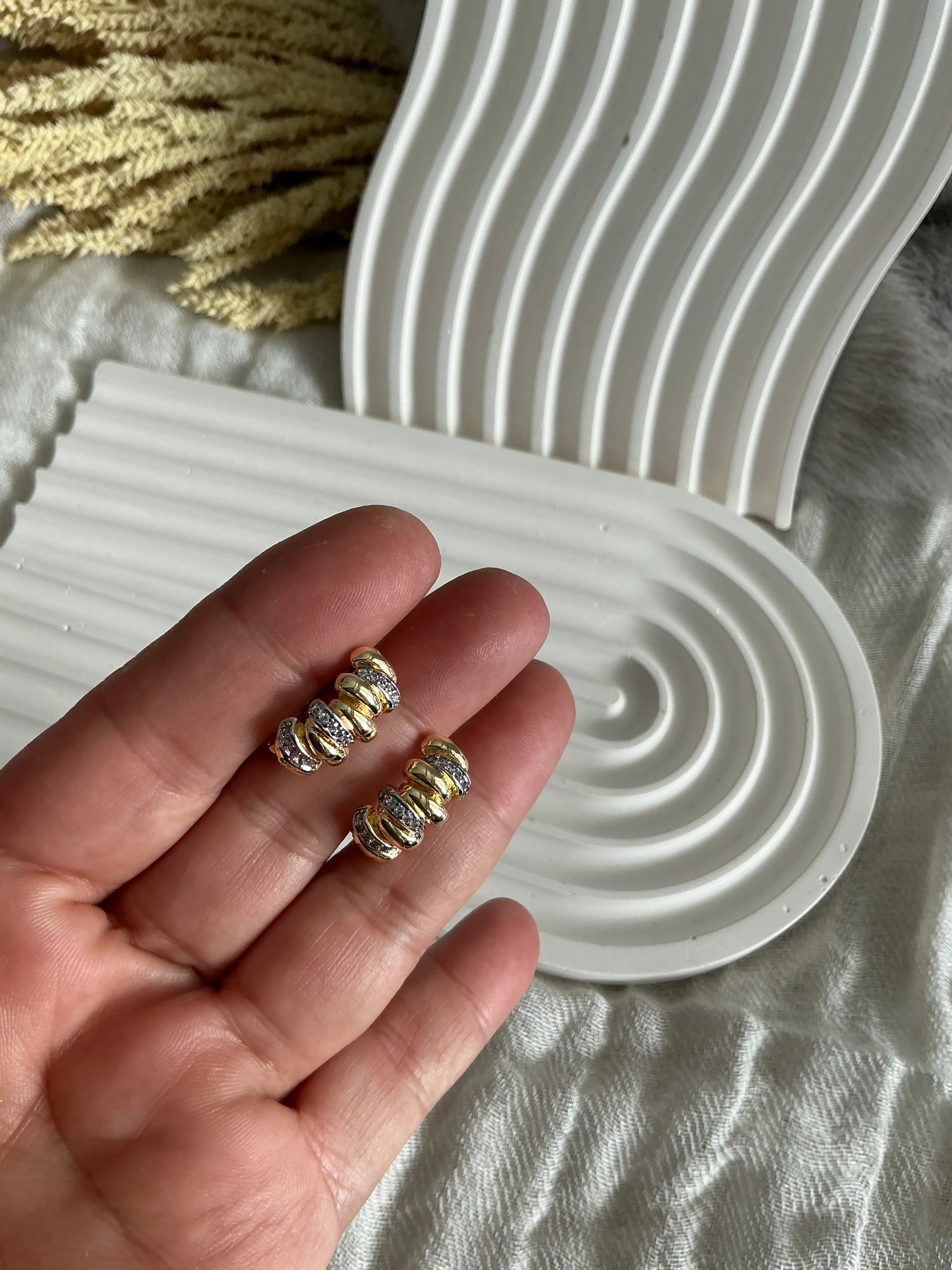 Gold Megan Halka Küpe