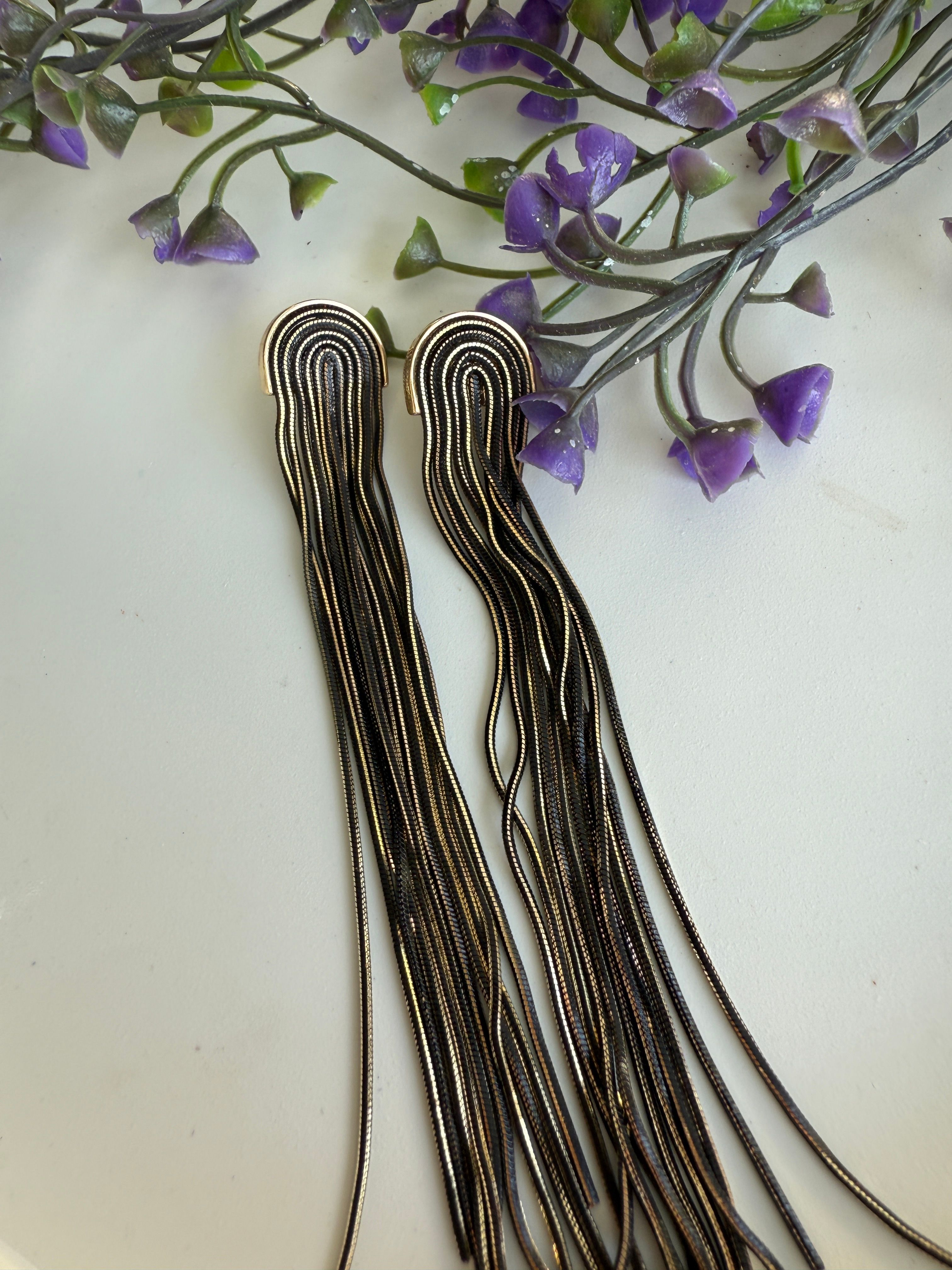 Özel Seri Black Küpe
