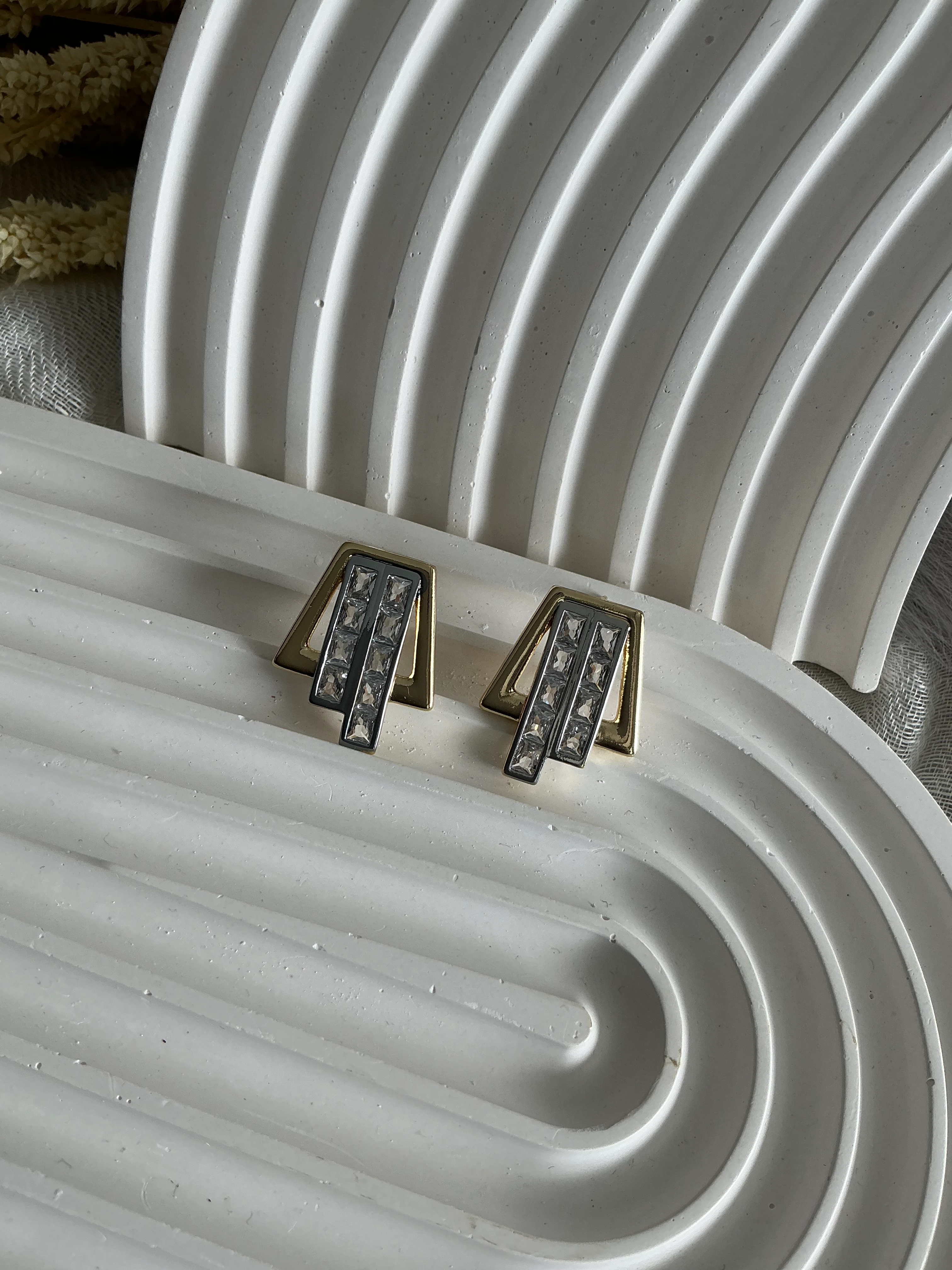 Baget Taşlı Mels Küpe