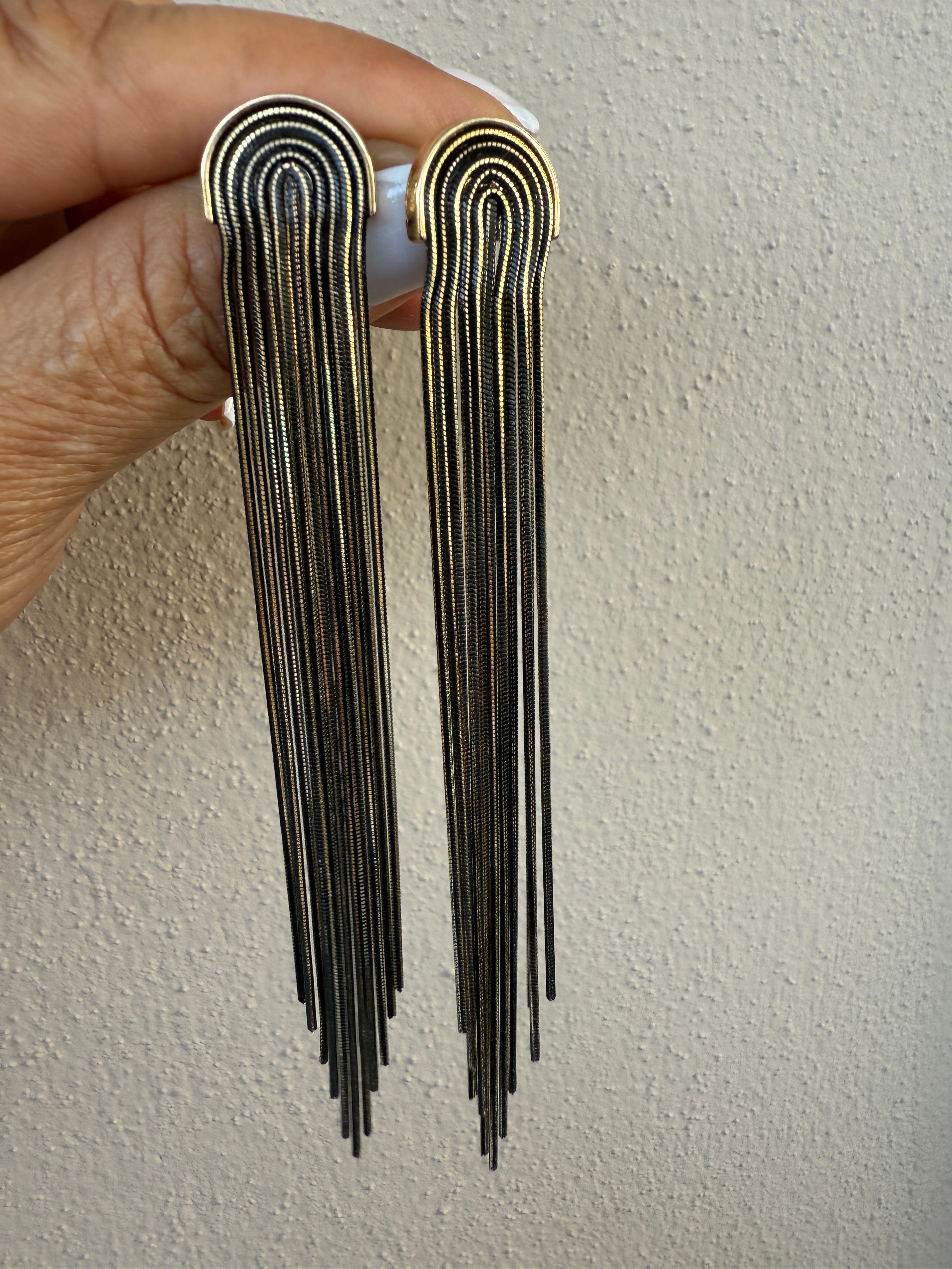 Özel Seri Black Küpe