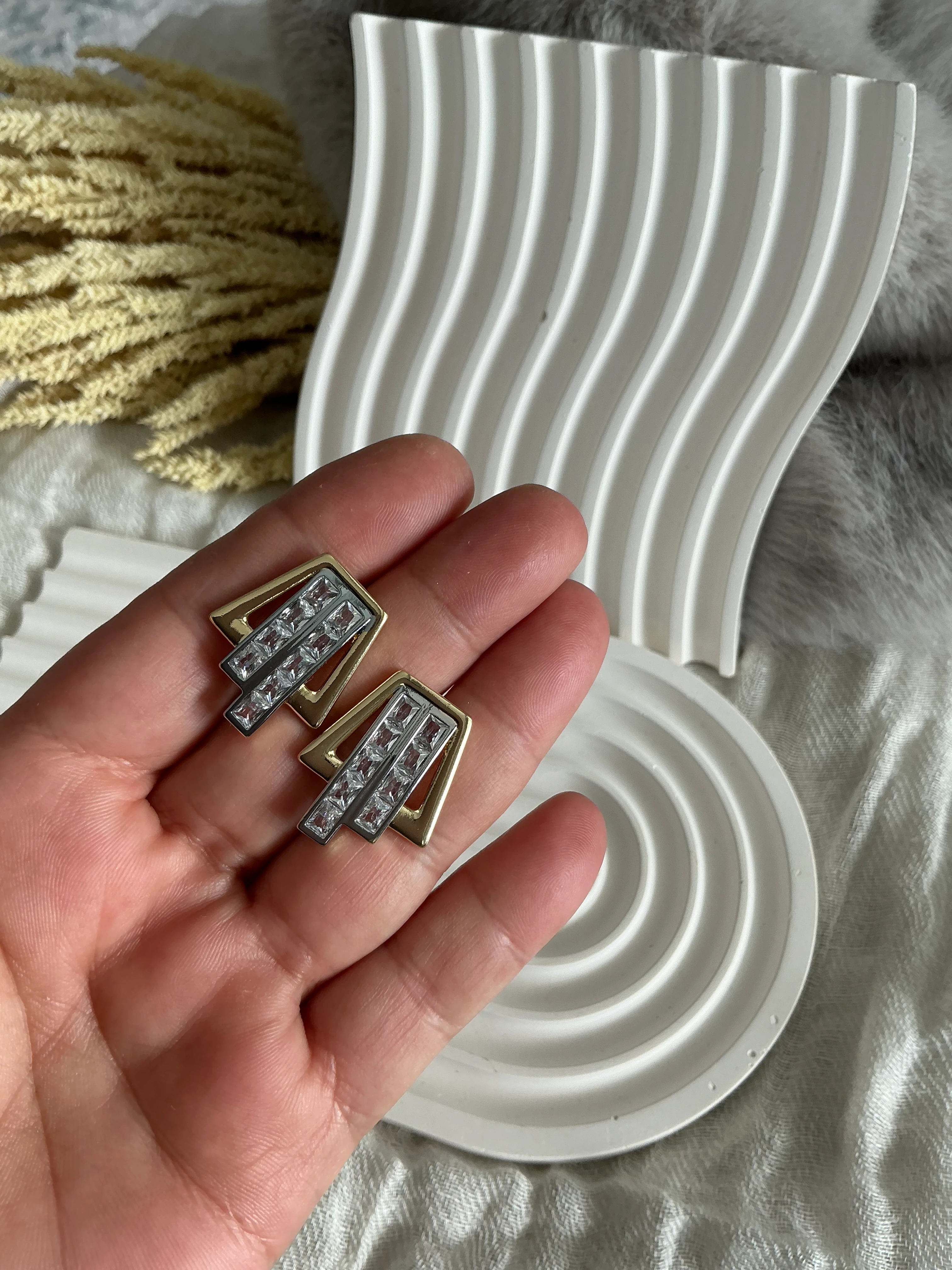 Baget Taşlı Mels Küpe