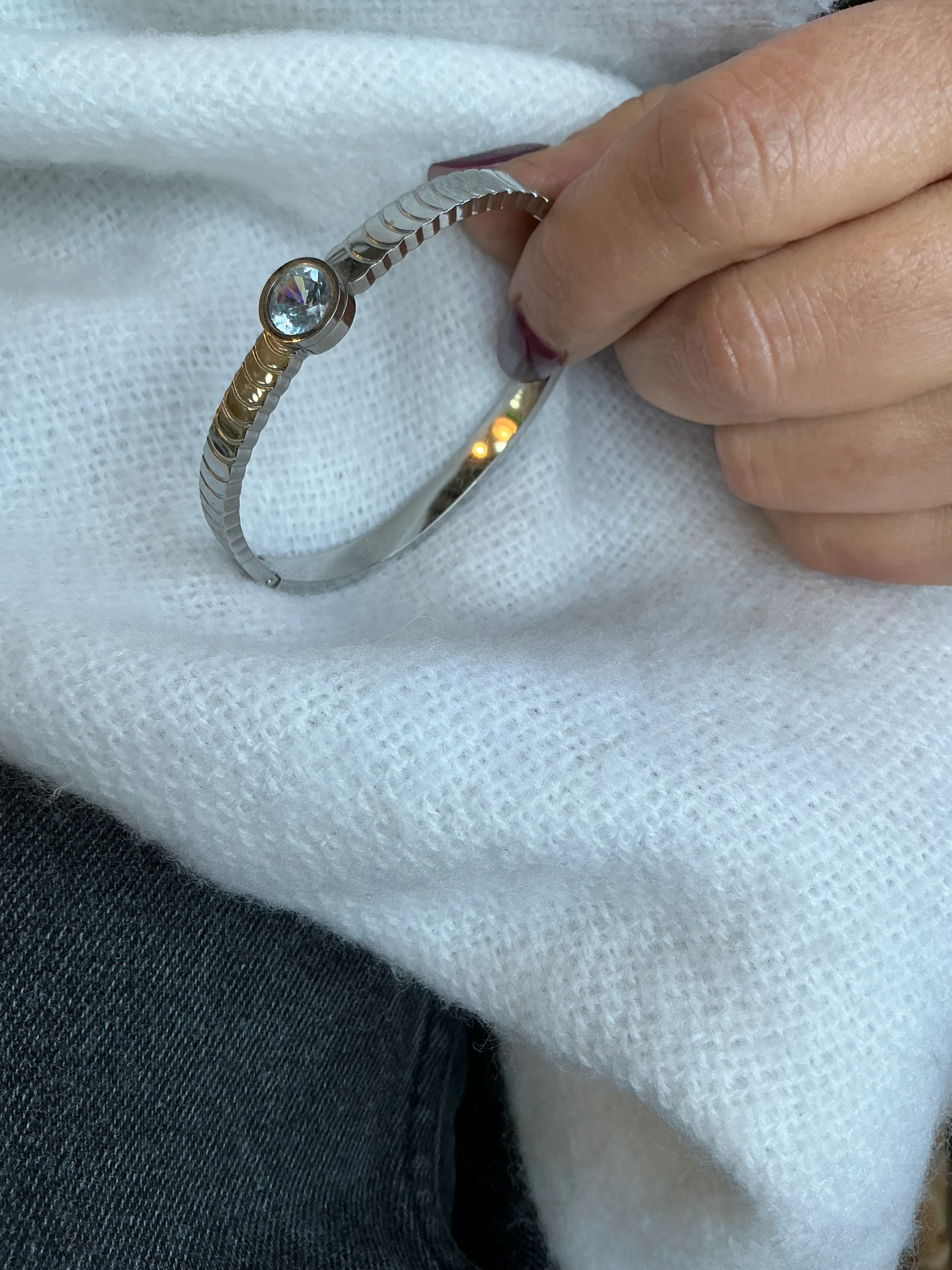 Silver Tek Taş Kelepçe