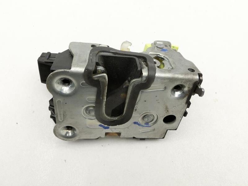 Kapı Ki̇li̇di̇ Ön Sağ Duster Ym 805021840r