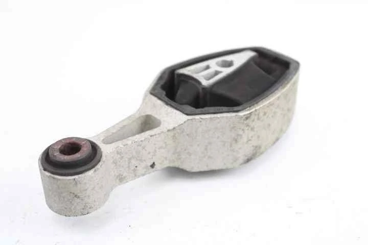 Motor Takozu Şanzıman Crossland 17 P208 12 19 P2008 13 18 P301-C Elysee 12 C3 16 C4 16 1.2 Vti