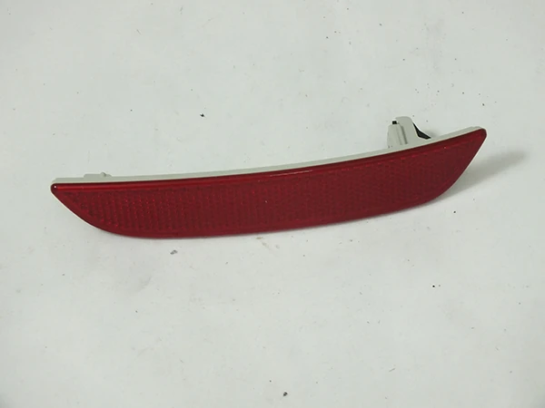 Arka Tampon Reflektörü Sol Renault Clio IV HB 12>