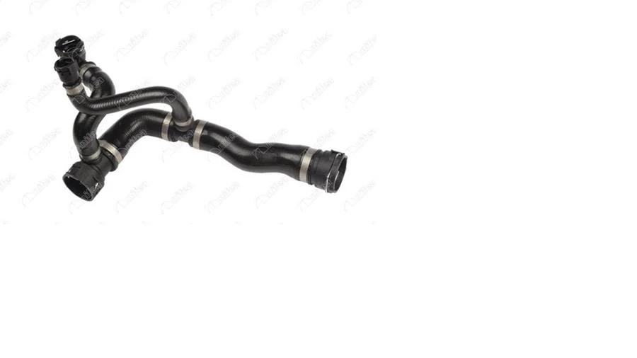 Radyator Hortumu Üst BMW E60 E61 M54 Otomatik