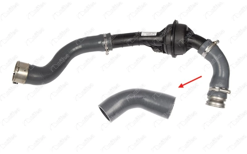 Turbo Hortumu Plasti̇k Boru Hari̇ç Ok İle Gösteri̇len Küçük Hortum Dacia Dokker 12 >