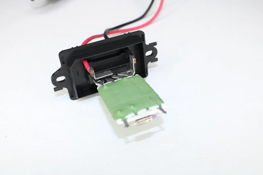 Elektroni̇k Kontrol Üni̇tesi̇ Kalori̇fer Rezi̇stansi Megane II 02
