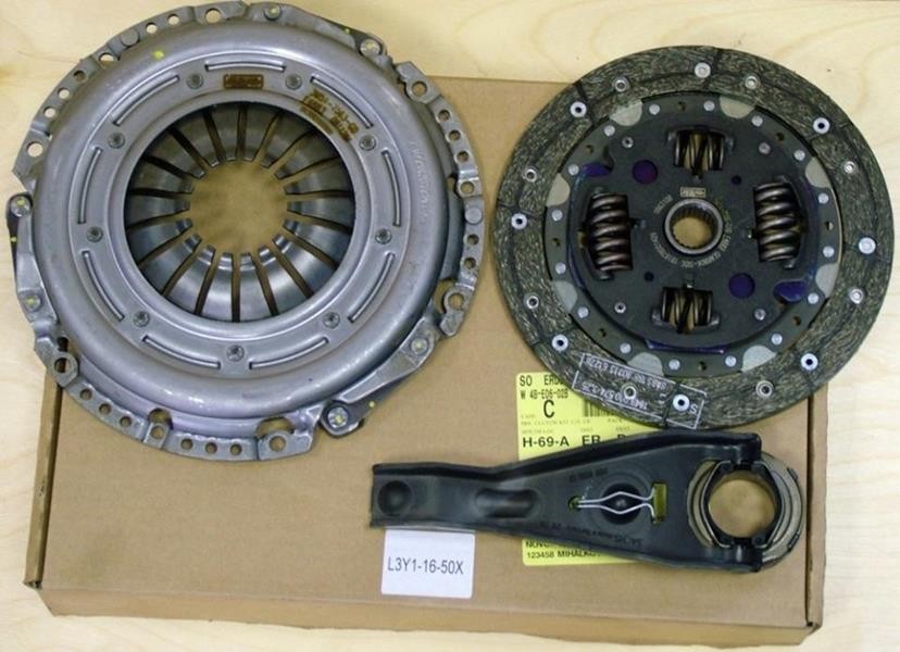 Debriyaj Seti Baski Di̇sk Rulmansiz Mazda 5 2.0l Rf7j Cr19 Di̇zel 6 Vi̇tes 05-10 2.0l Lf Cr19 Benzi̇nli̇ 5 Vi̇tes 05-10