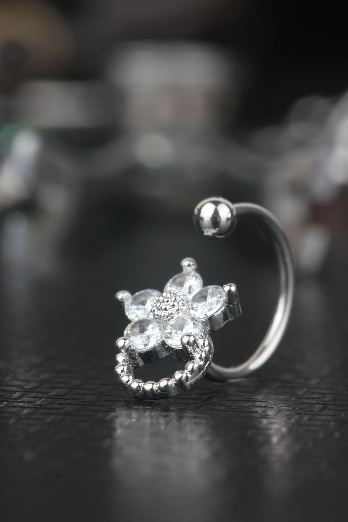 Yeni Set Piercing 11 Adet Tragus Kıkırdak Ve Tüm Kulak Için 1 Adet Sürpriz Ürün Sınırlı Sayıda
