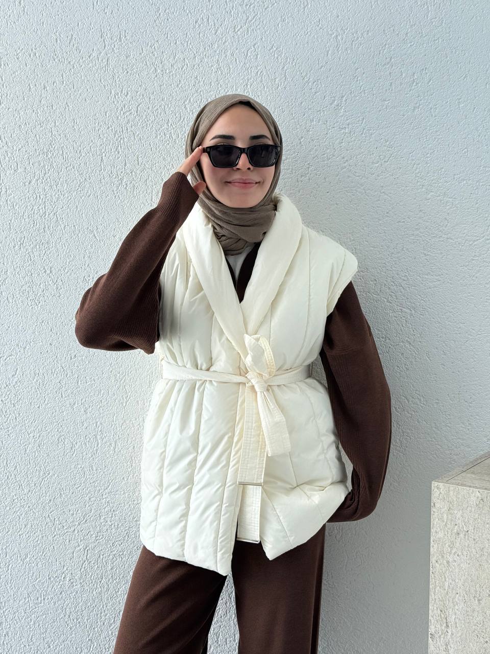 Triko Detay Kemerli Şişme Yelek T42 - krem
