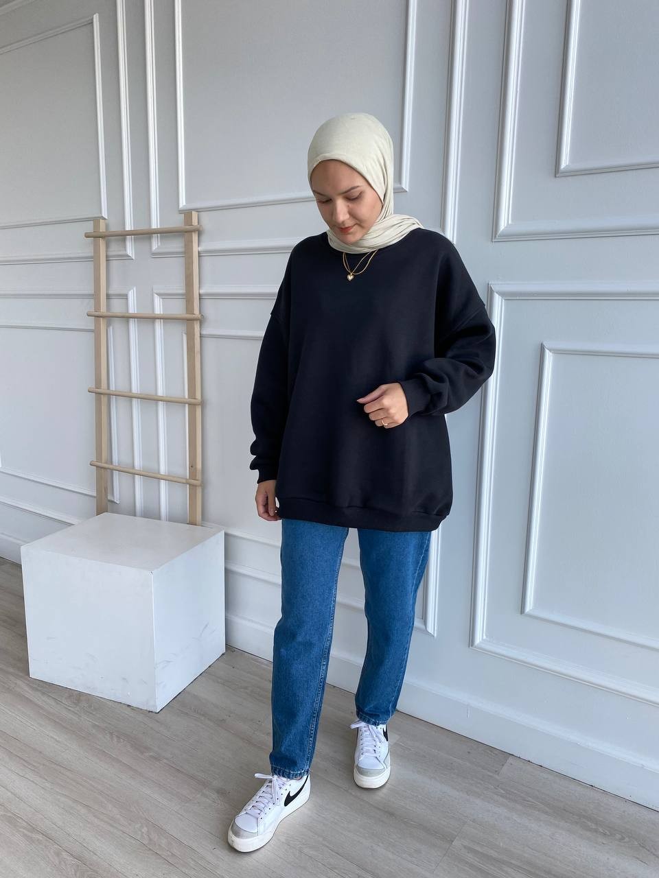 Basic Oversize Şardonlu Sweatshirt - Siyah