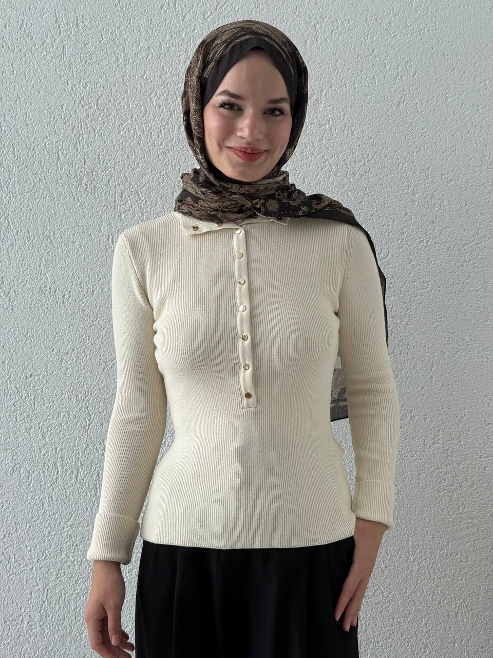 Dik Yaka Çıtçıtlı Triko 10686 - Ekru