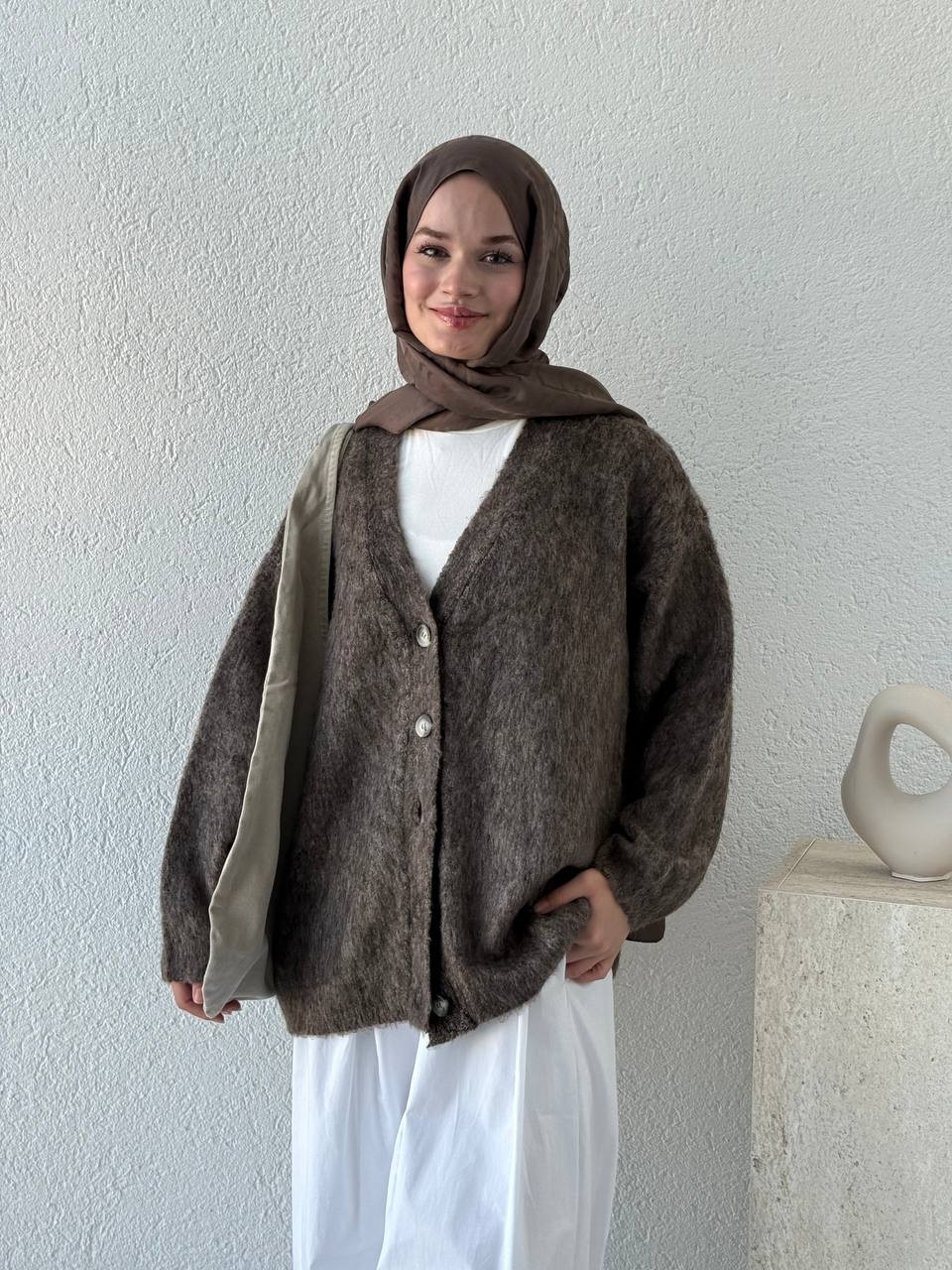 V Yaka Şardonlu Düğmeli Triko Hırka 60264