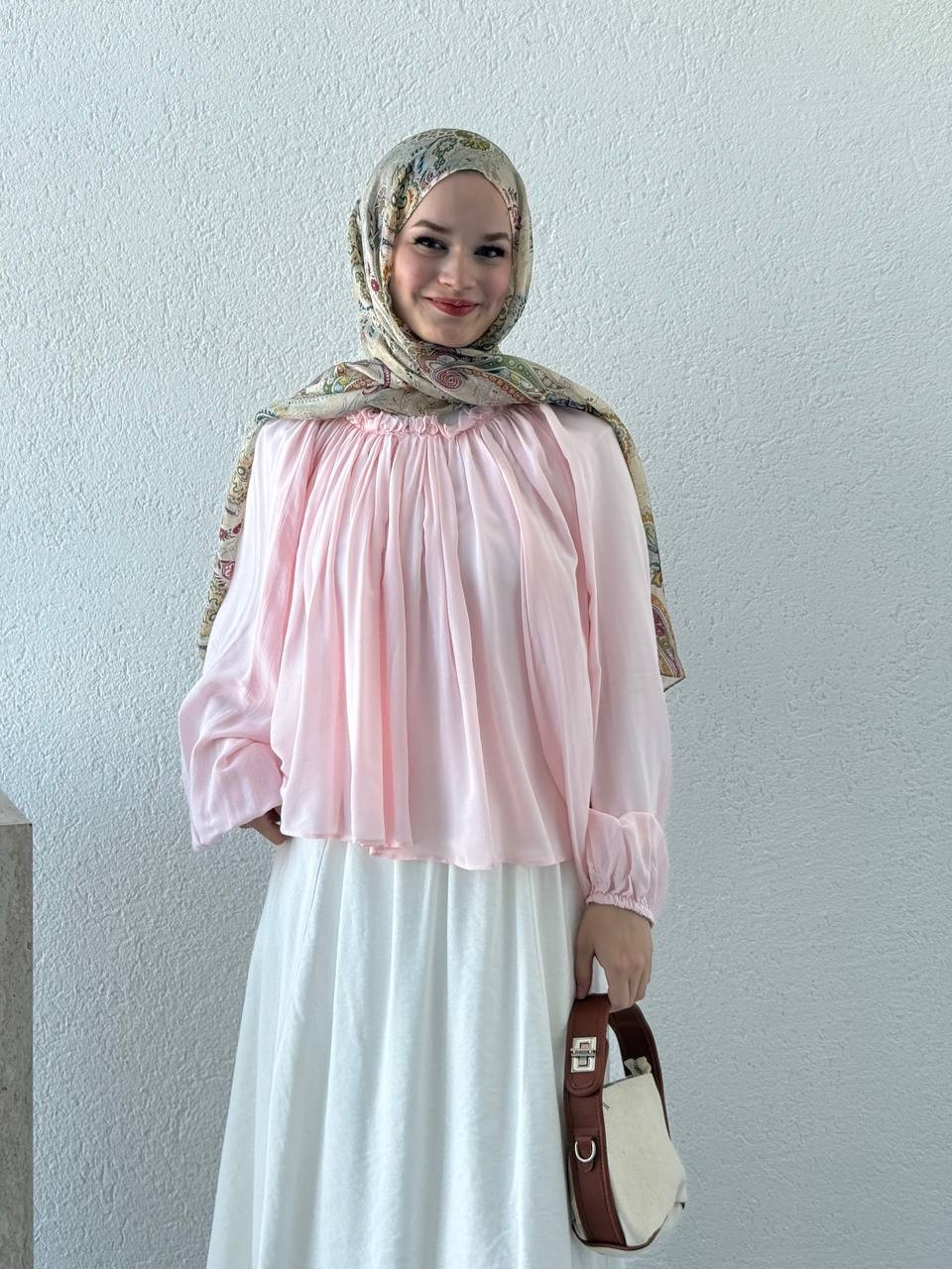 Açık Pembe