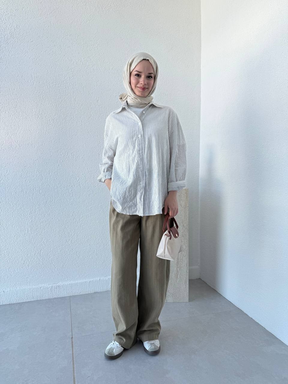 Keten Çizgili Dantel Detaylı Gömlek 4970 - Lacivert