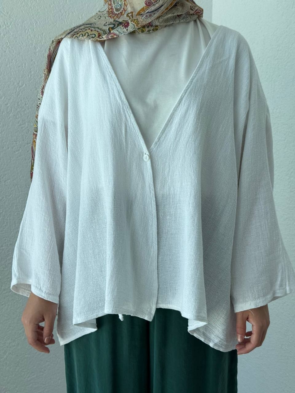 Keten Dokulu Tek Düğmeli Hırka - Kimono - Beyaz