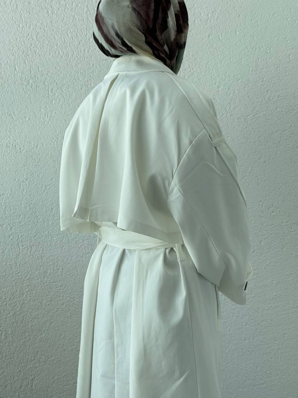 Premium Kalite Oversize Astarlı Kuşaklı Trençkot - Beyaz