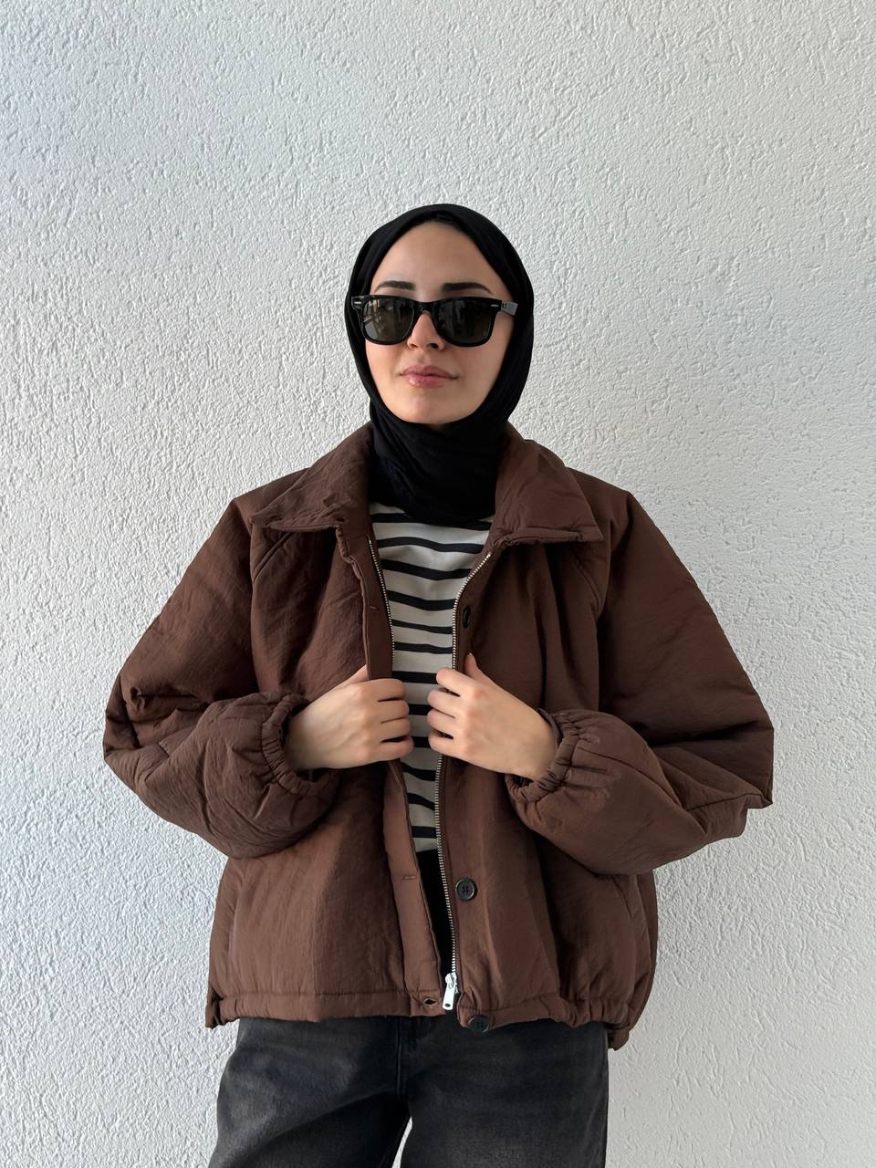 Dik Yakalı Arkası Uzun Bel Ayarlamalı Mont 2291