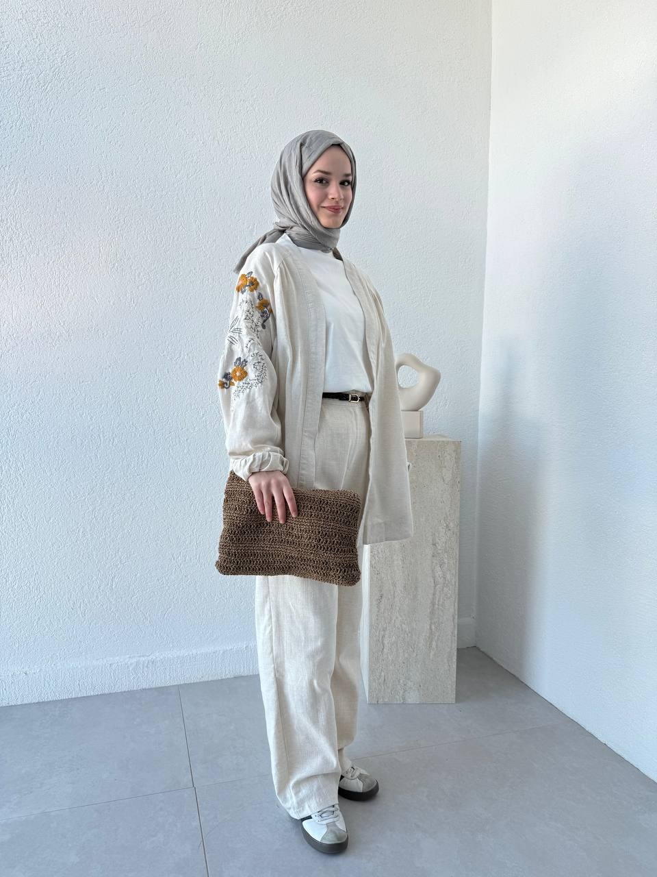 Nakışlı Çiçek Desenli Kimono - naturel