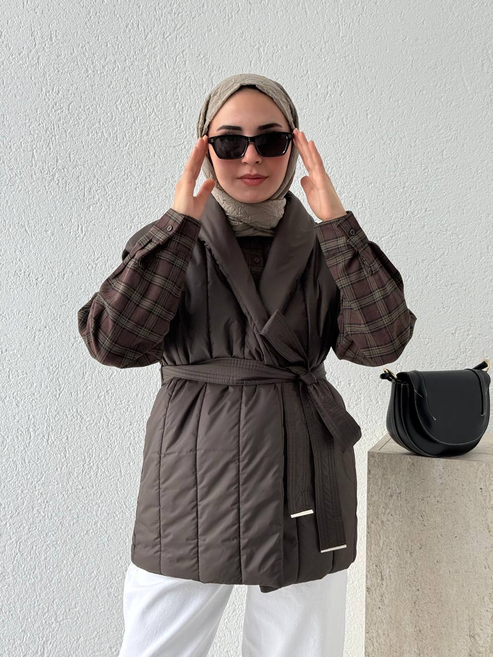 Triko Detay Kemerli Şişme Yelek T42 - Kahve