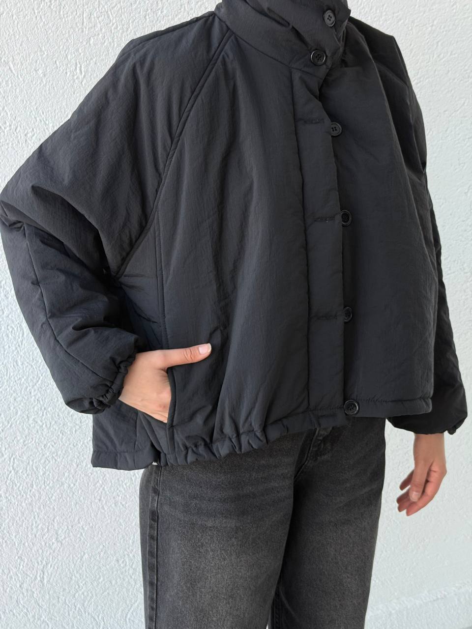 Dik Yakalı Arkası Uzun Bel Ayarlamalı Mont 2291 - Siyah