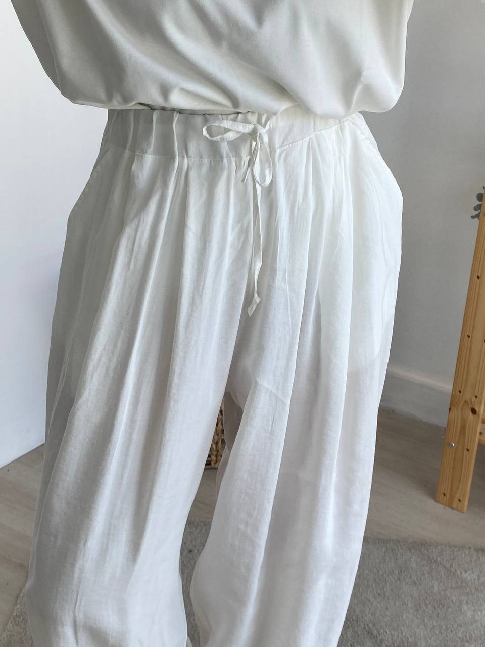 Pileli Bel Lastikli Tencel Bol Pantolon - Beyaz