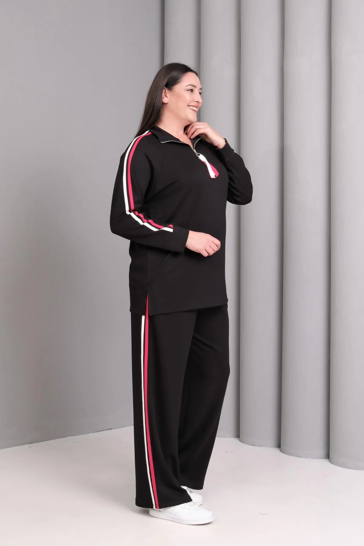 Kadın Büyük Beden Kırmızı Şerit Detay Sho Kumaş Siyah Eşofman Takımı - Siyah