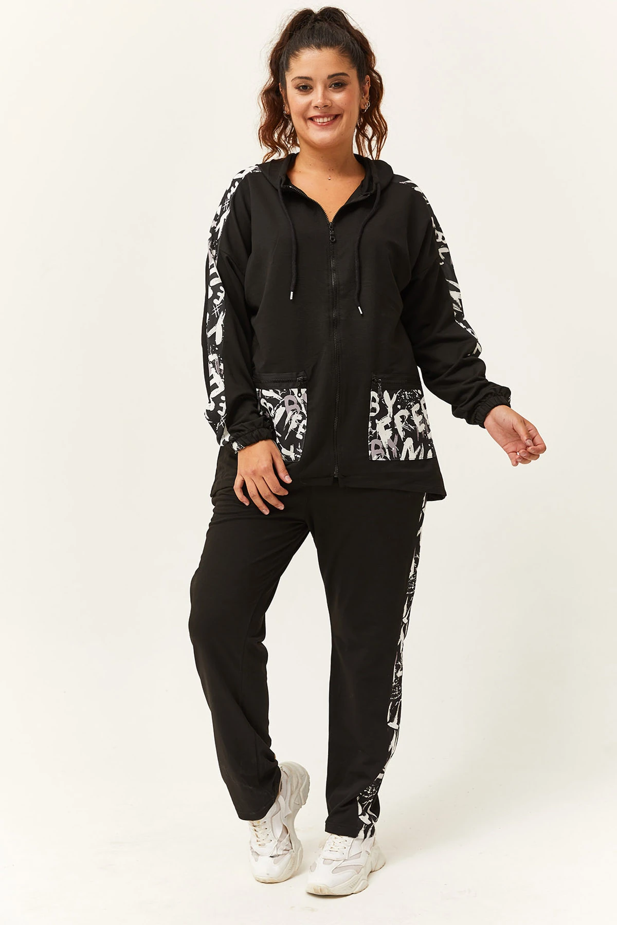 Kadın Büyük Beden Cep Detaylı Ve Fermuarlı Eşofman Takımı - Siyah