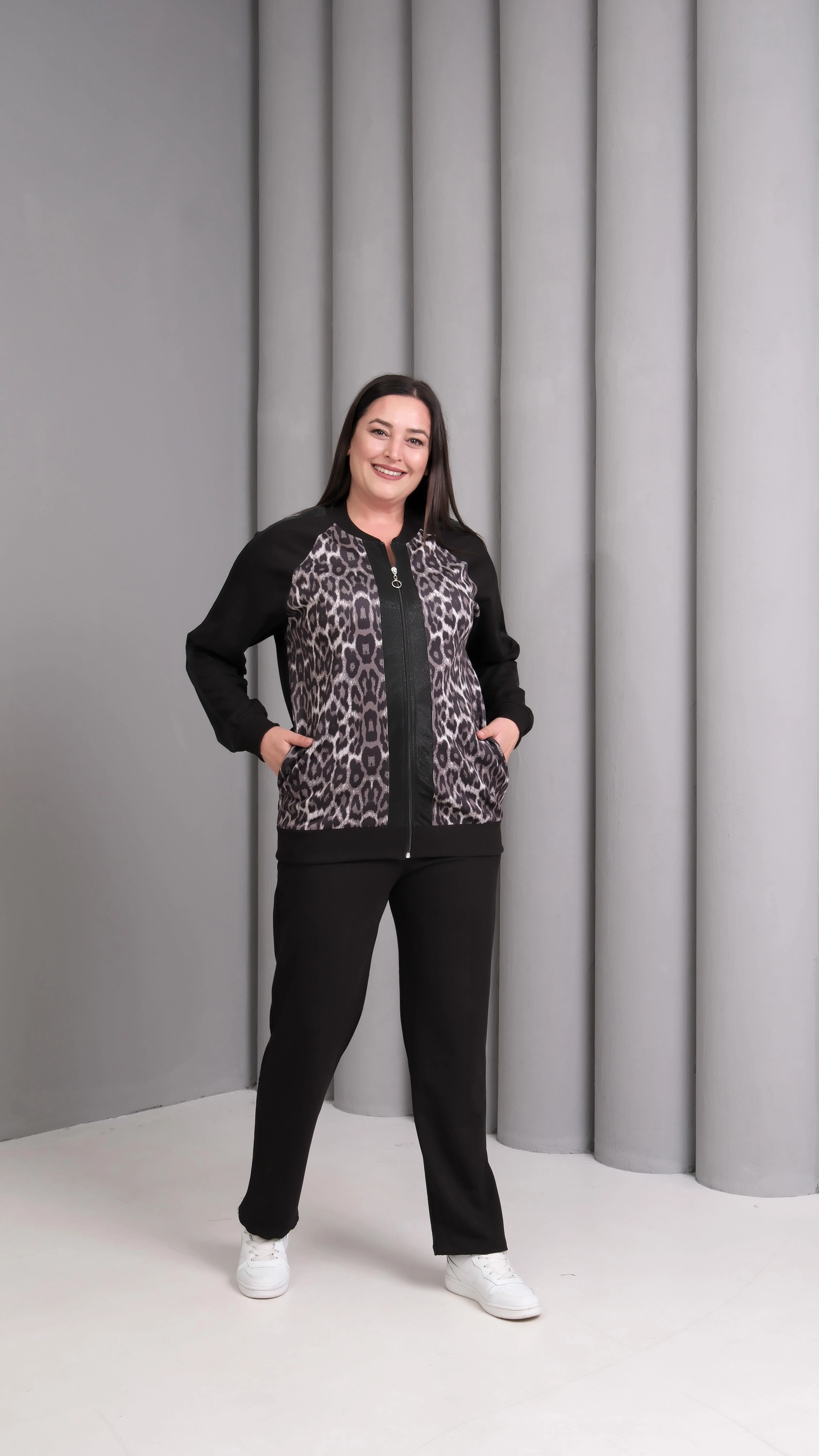 Kadın Büyük Beden Leopar Garnili Fermuarlı Eşofman Takımı - Siyah