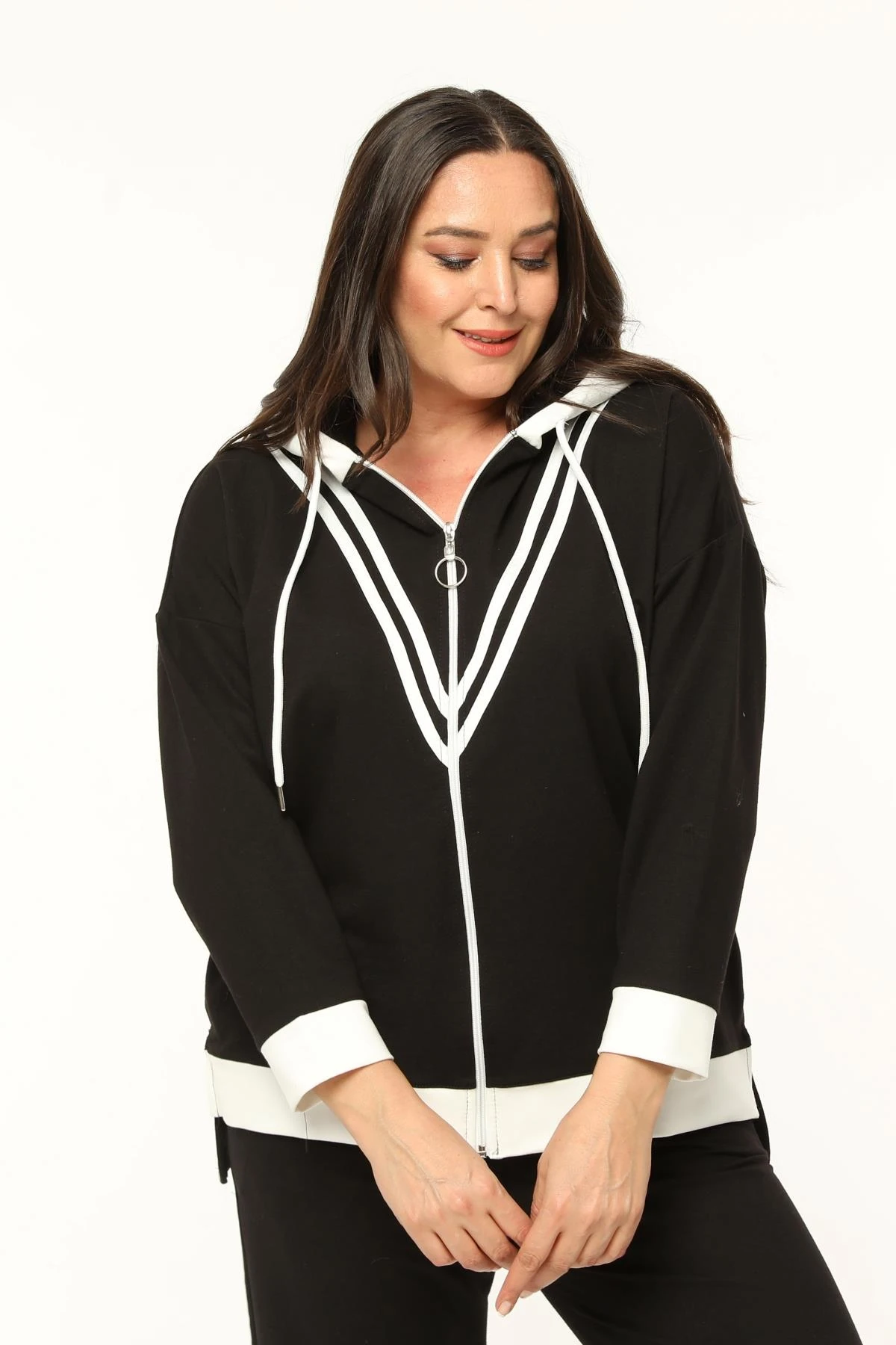 Kadın Büyük Beden Çift Çizgili Ve Garni Detaylı Kapüşonlu Eşofman Takımı - Siyah