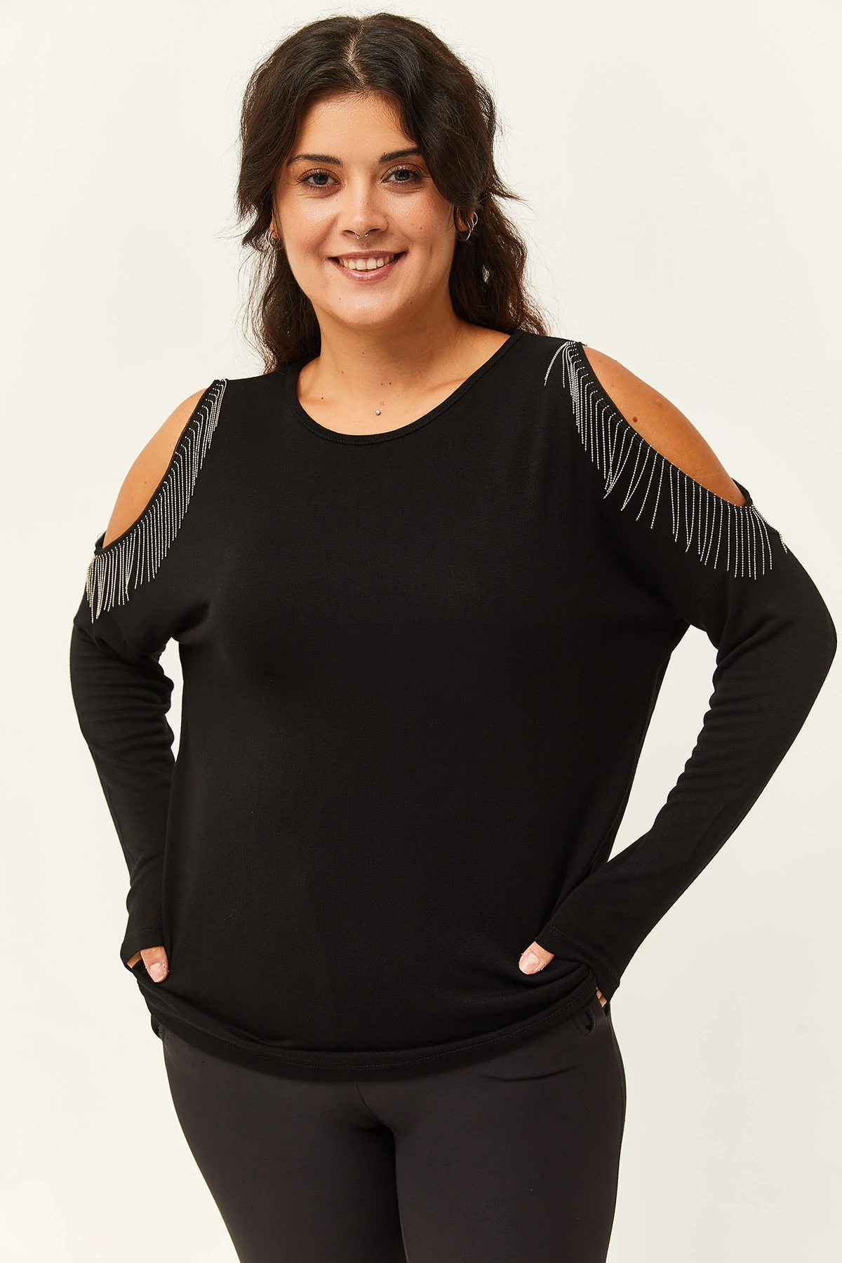 Kadın Büyük Beden Omuz Dekolte Ve Püskül Detaylı Bluz