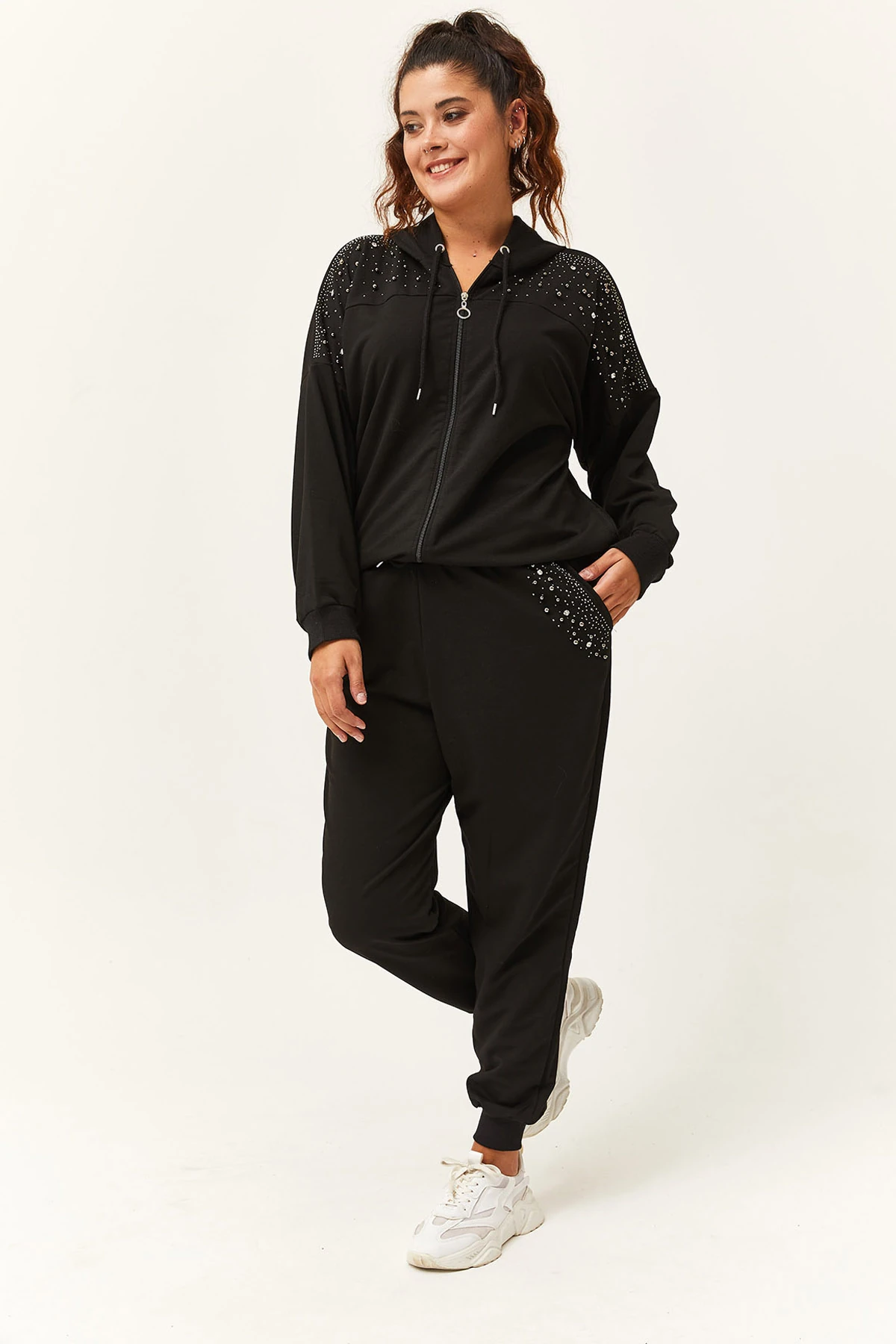 Kadın Büyük Beden Taş Ve Boncuk İşlemeli Eşofman Takımı