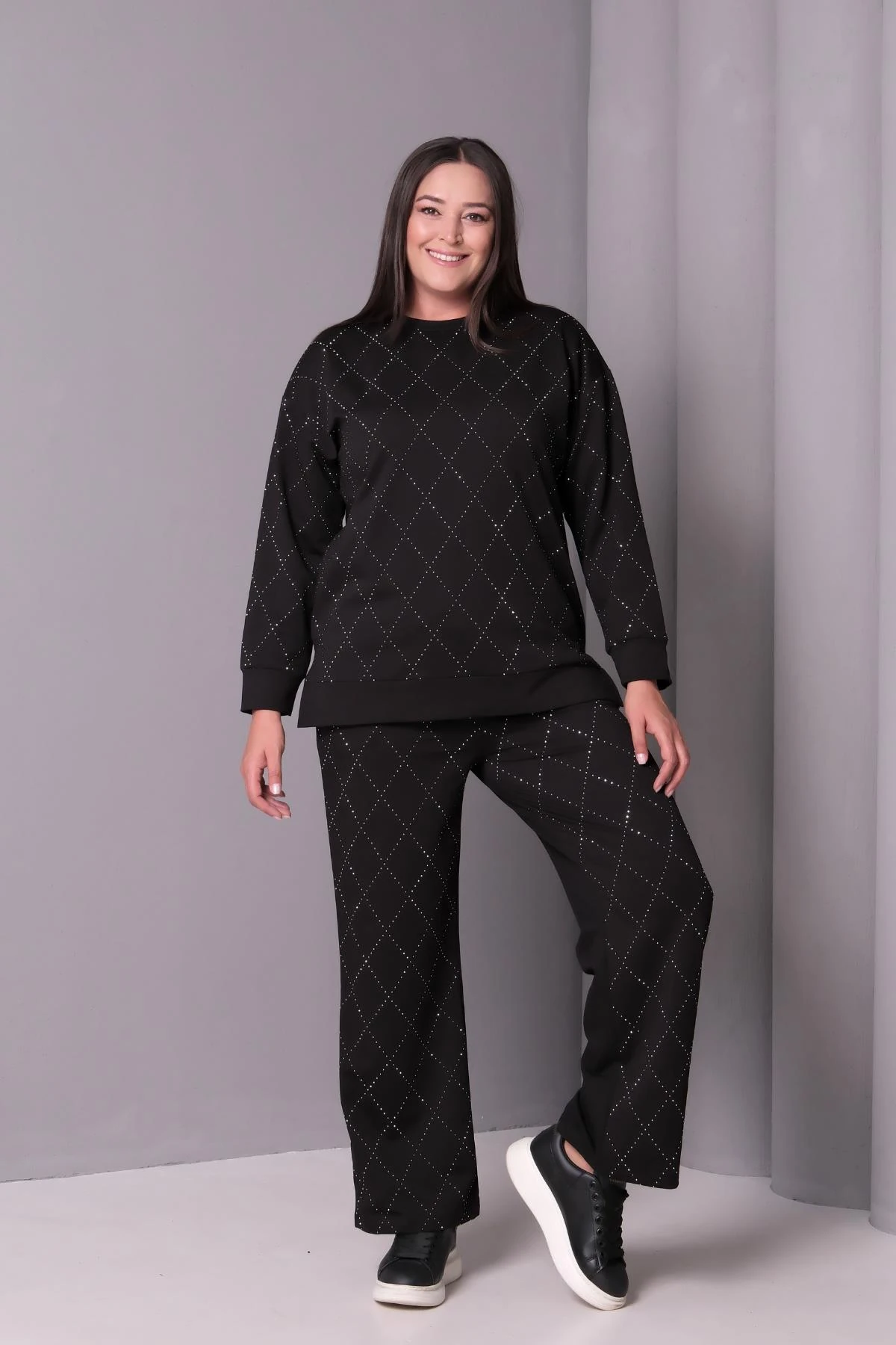 Kadın Büyük Beden Baklava Desen Taş Baskı Eşofman Takımı - Siyah