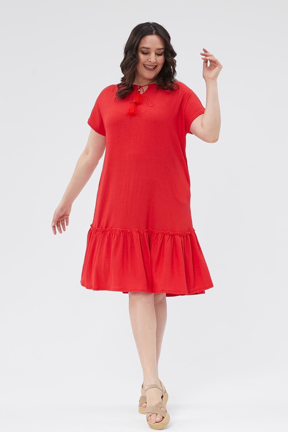 Kadın Büyük Beden Eteği Pileli Düğme Detay Elbise - Kırmızı