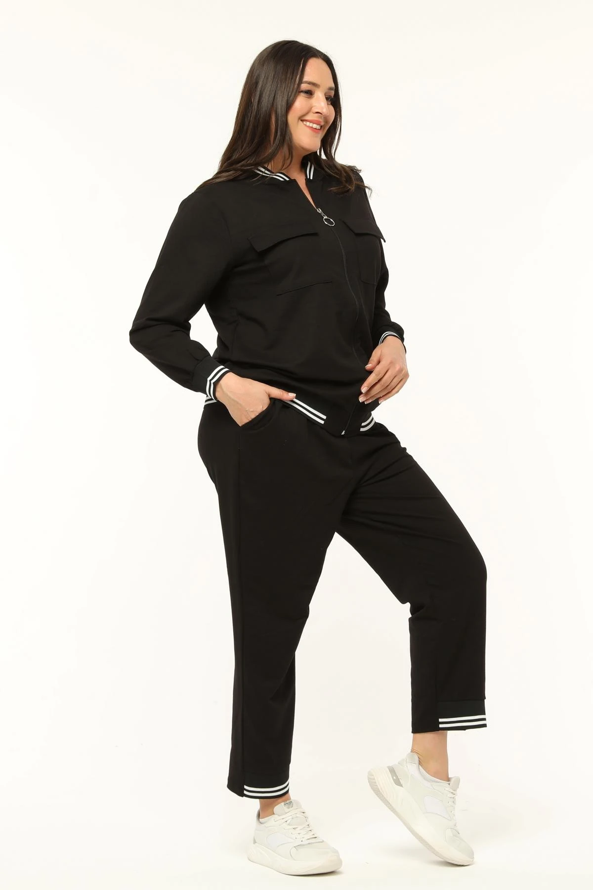 Kadın Büyük Beden Çift Çizgili Ve Çift Cep Kapaklı Eşofman Takımı - Siyah
