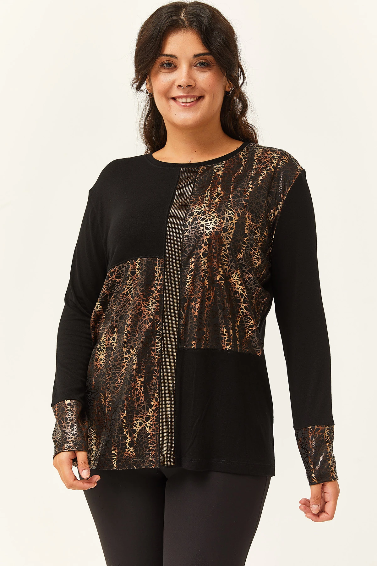 Kadın Büyük Beden Taş ve Deri Baskı Detaylı Siyah Bluz - Siyah