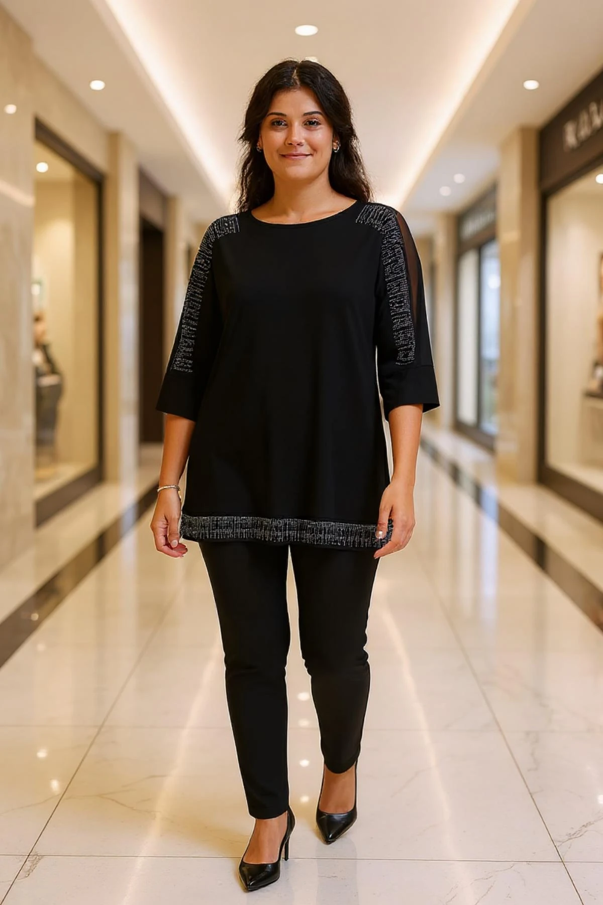 Kadın Büyük Beden Transparan Kol Taş Basklı Siyah Bluz - Siyah