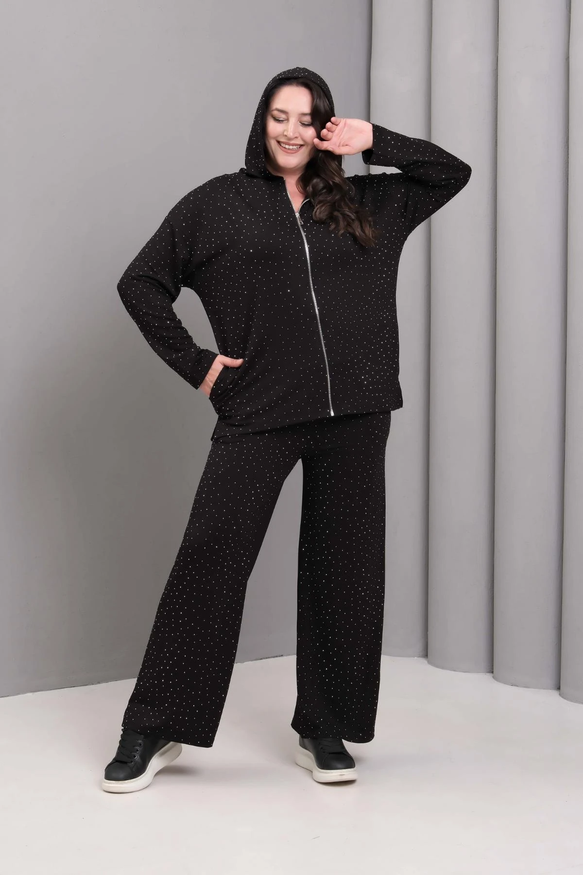 Kadın Büyük Beden Kapüşonlu Taş Baskılı Siyah Eşofman Takımı - Siyah