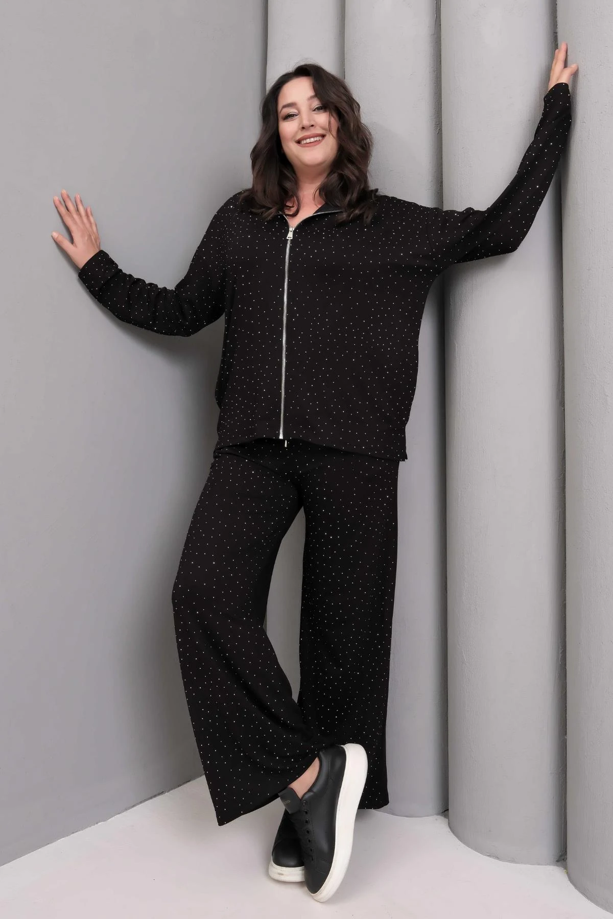 Kadın Büyük Beden Kapüşonlu Taş Baskılı Siyah Eşofman Takımı - Siyah