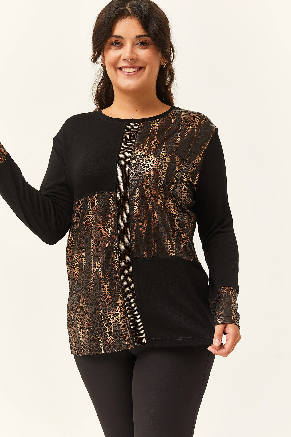 Kadın Büyük Beden Taş ve Deri Baskı Detaylı Siyah Bluz - Siyah