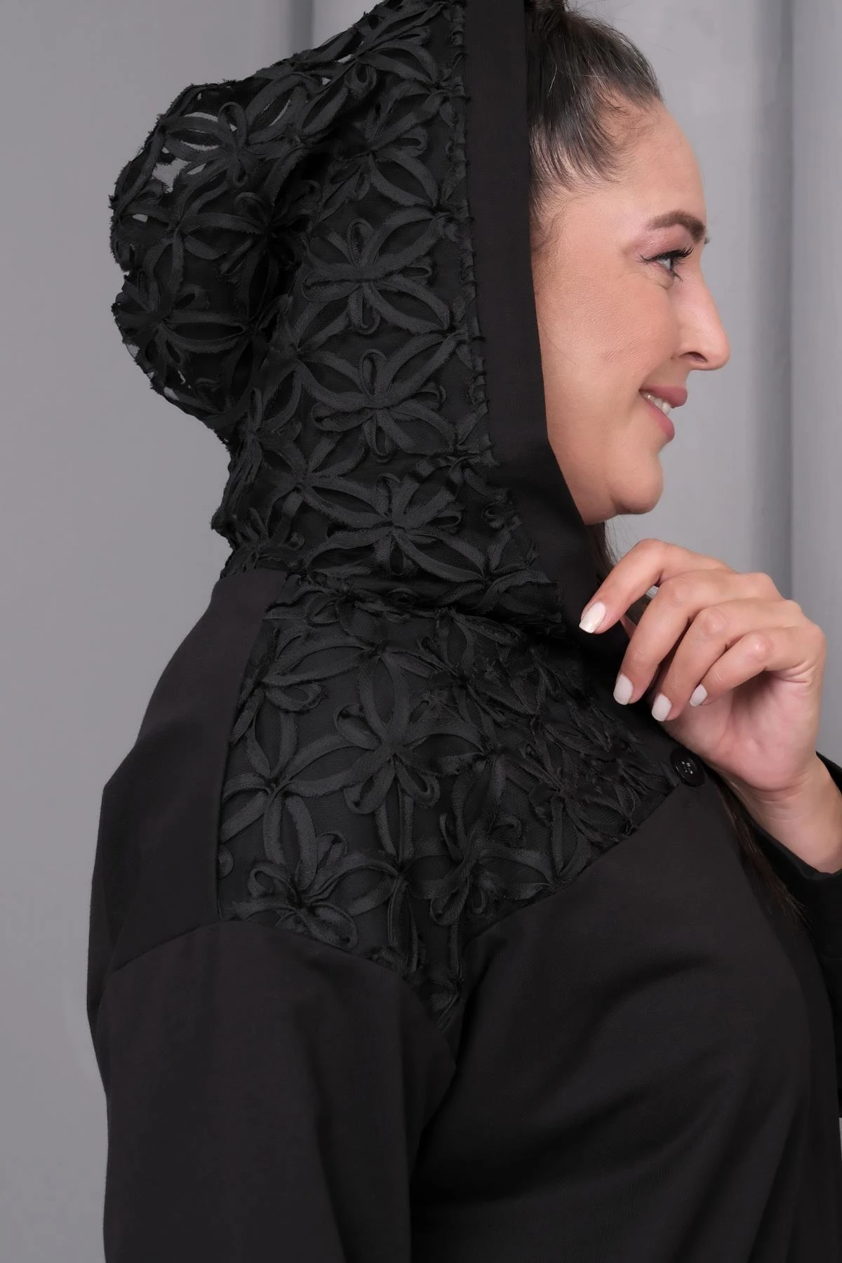 Kadın Büyük Beden Dantel Detaylı Kapüşonlu Siyah Eşofman Takımı