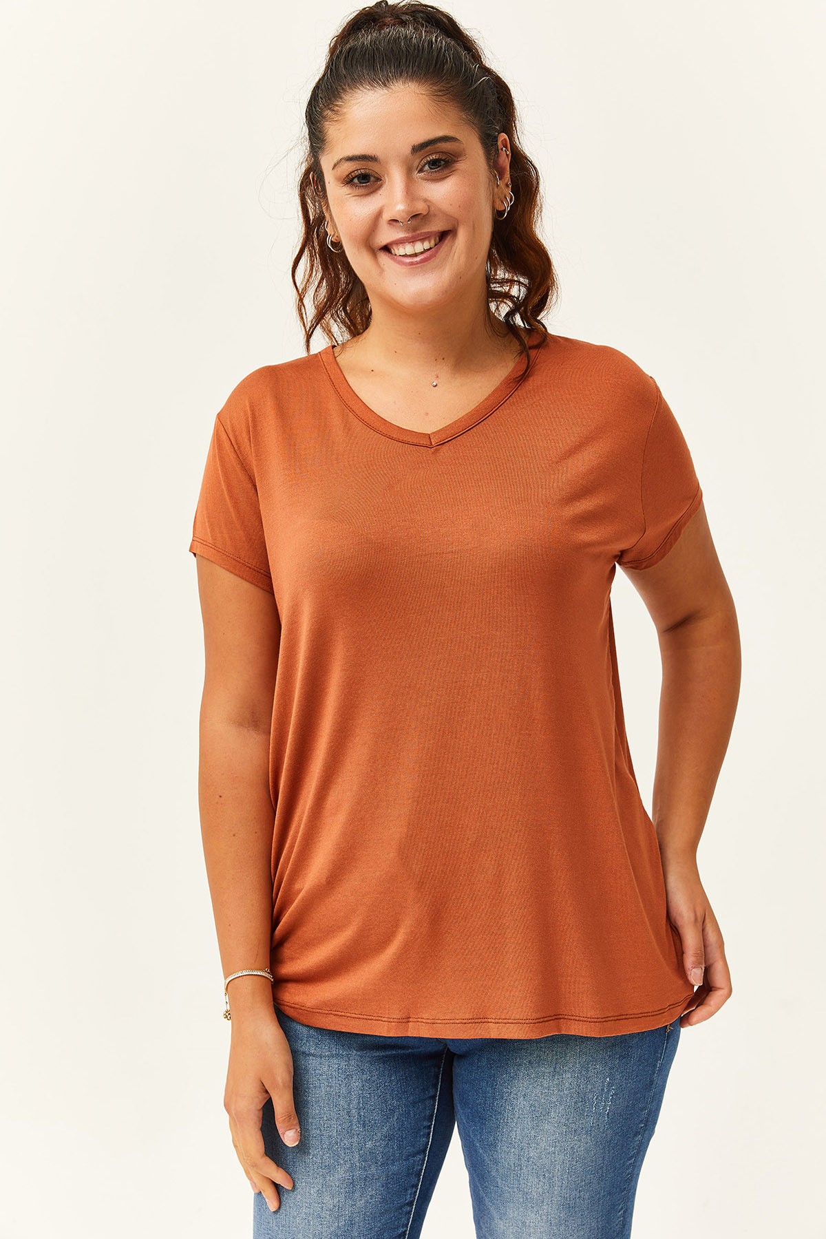 Kadın Büyük Beden V Yaka Basic Kısa Kollu T-Shirt - Kahverengi