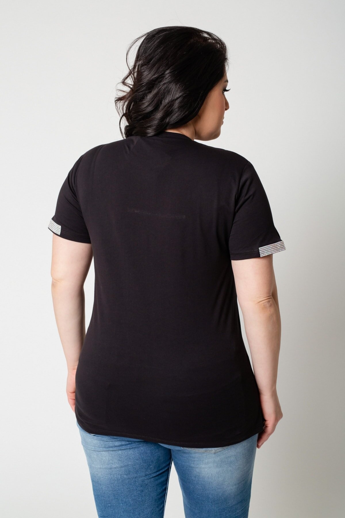 Kadın Büyük Beden Yazılı Ve Kol Taş Detaylı T-Shirt