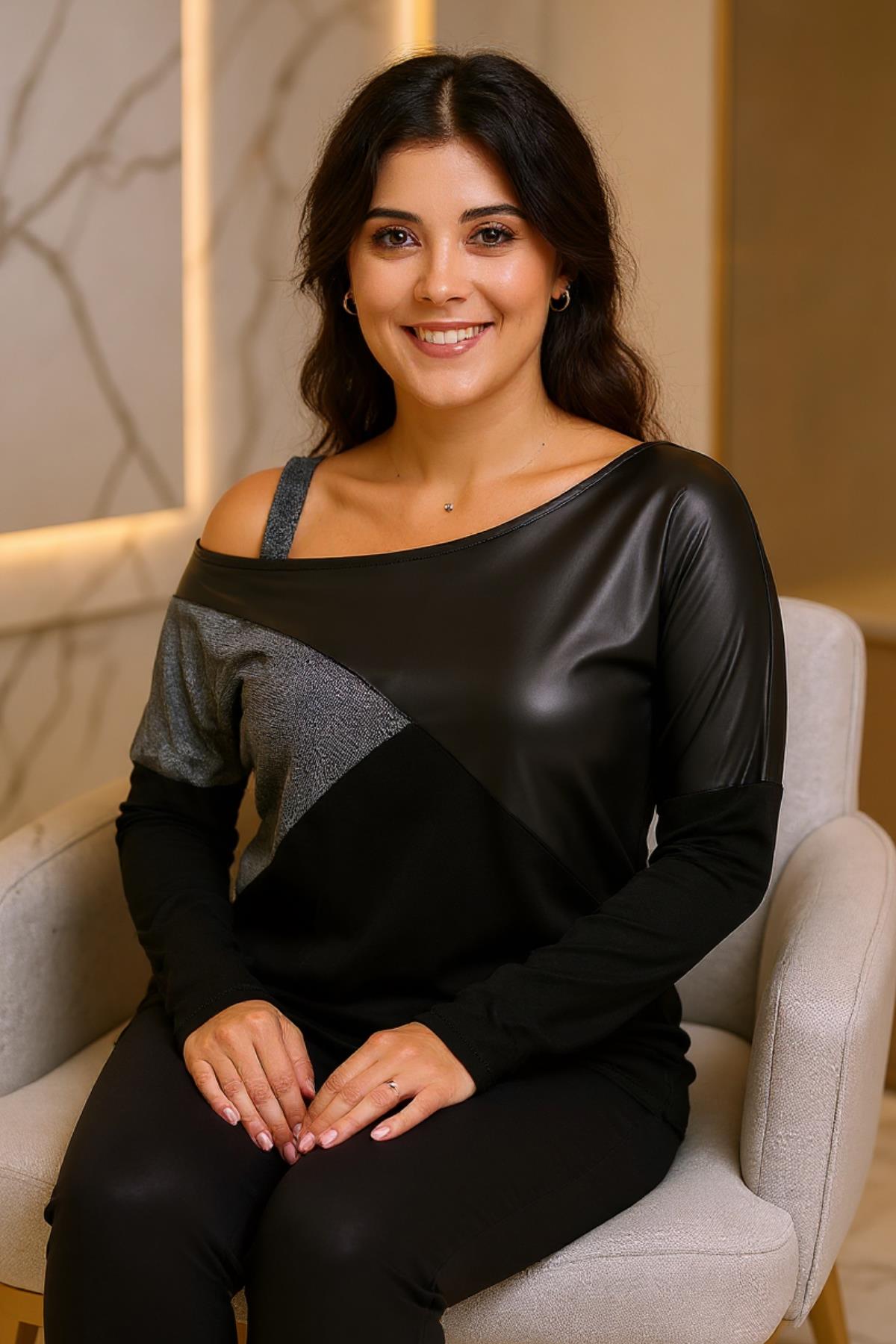 Kadın Büyük Beden Deri Garnili Asimetrik Yaka Bluz - Siyah