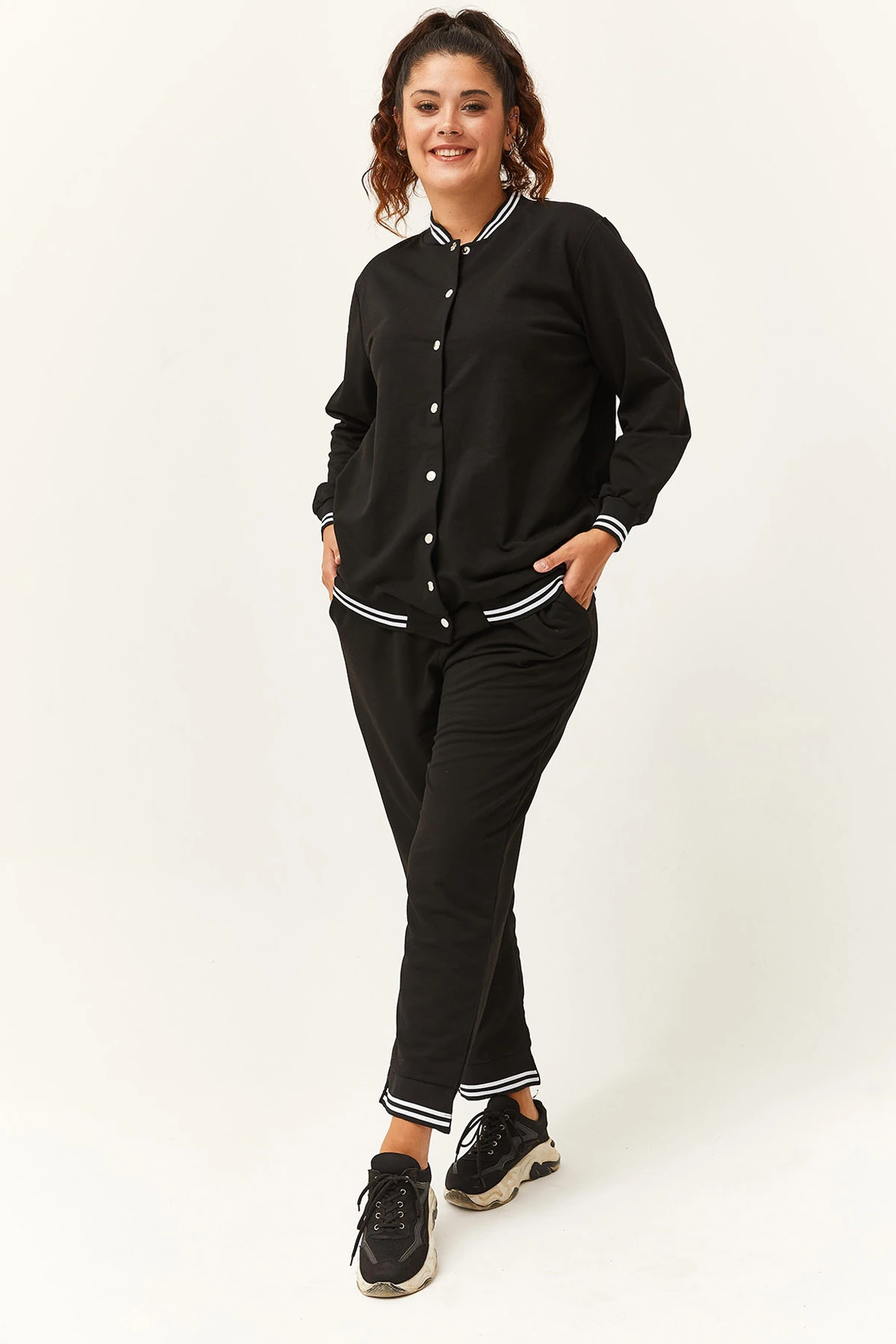 Kadın Büyük Beden Çıtçıt Kapama Eşofman Takımı - Siyah