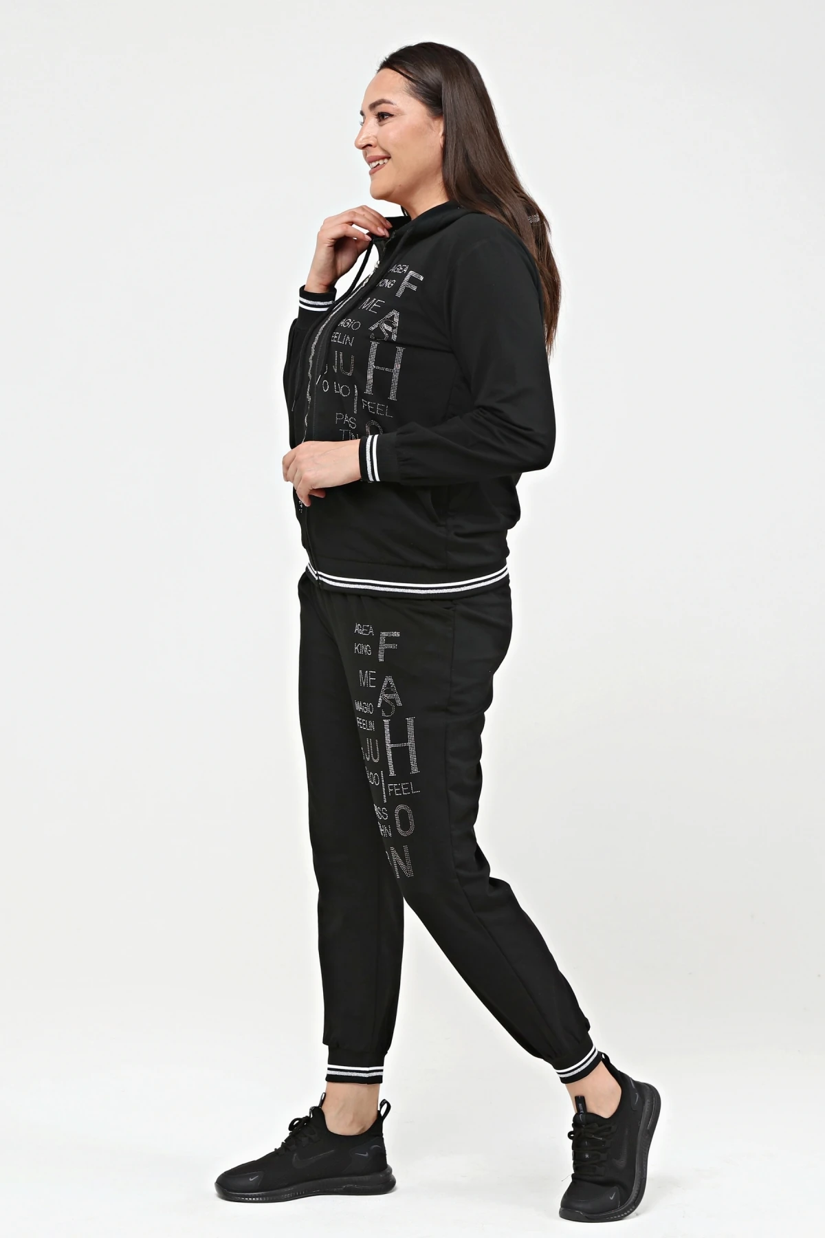 Kadın Büyük Beden Taş Yazı İşlemeli Eşofman Takımı - Siyah