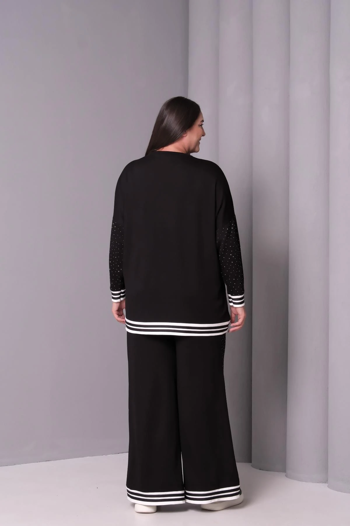 Kadın Büyük Beden Punto Taşlı Salaş Eşofman Takımı