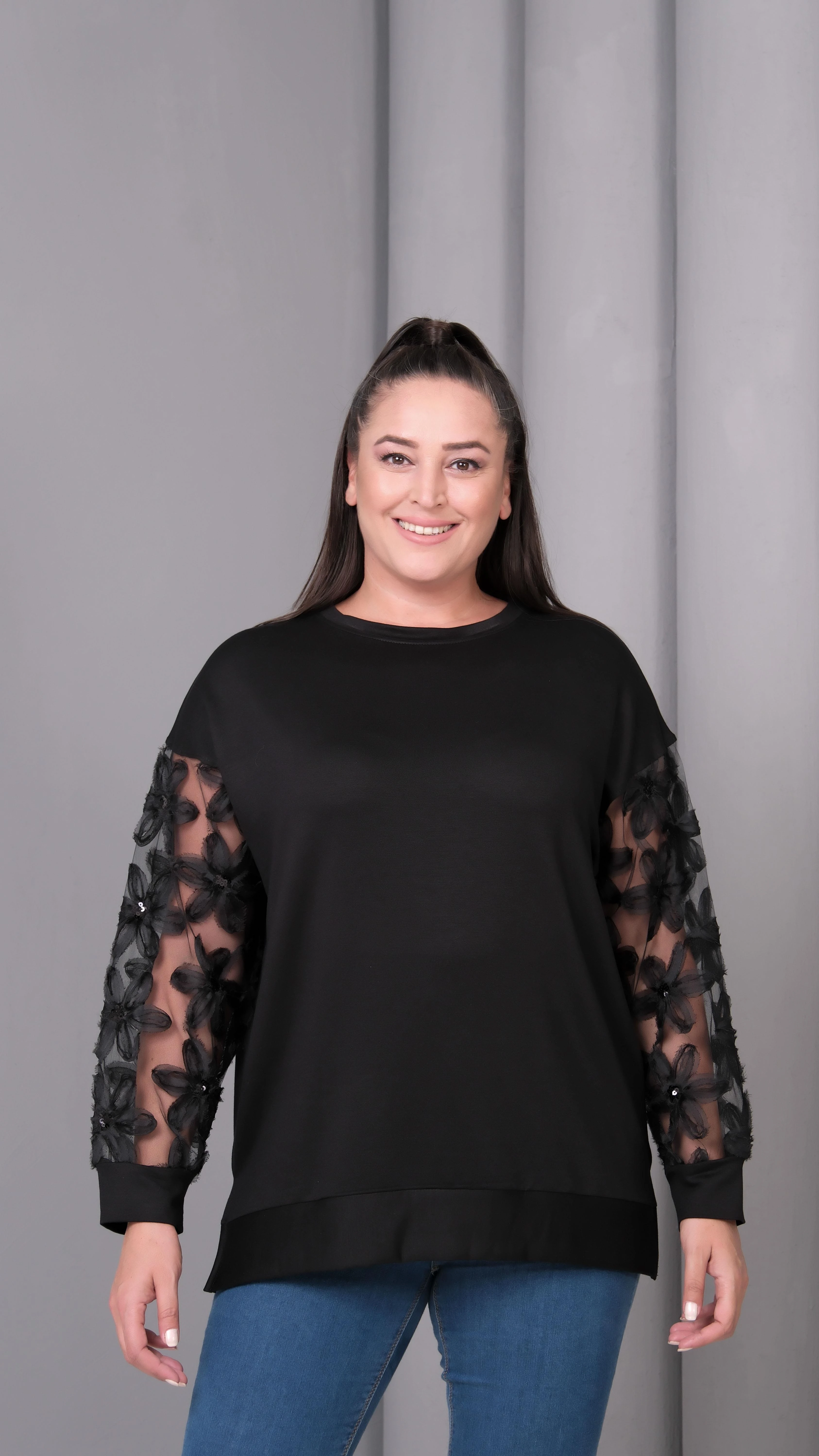 Kadın Büyük Beden Transparan Kol Siyah Sweatshirt