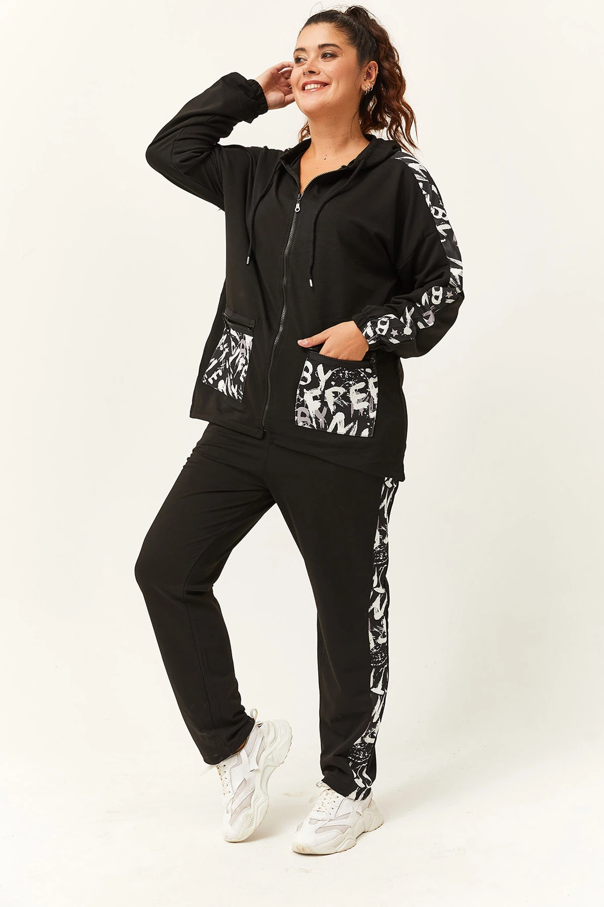 Kadın Büyük Beden Cep Detaylı Ve Fermuarlı Eşofman Takımı - Siyah